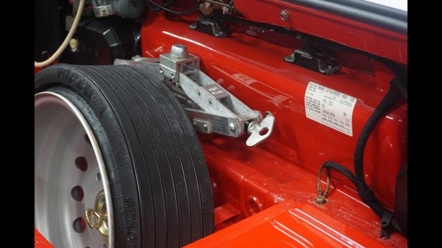 Багажник Porsche 944 Turbo 1986 года  (фото 118 из 149)